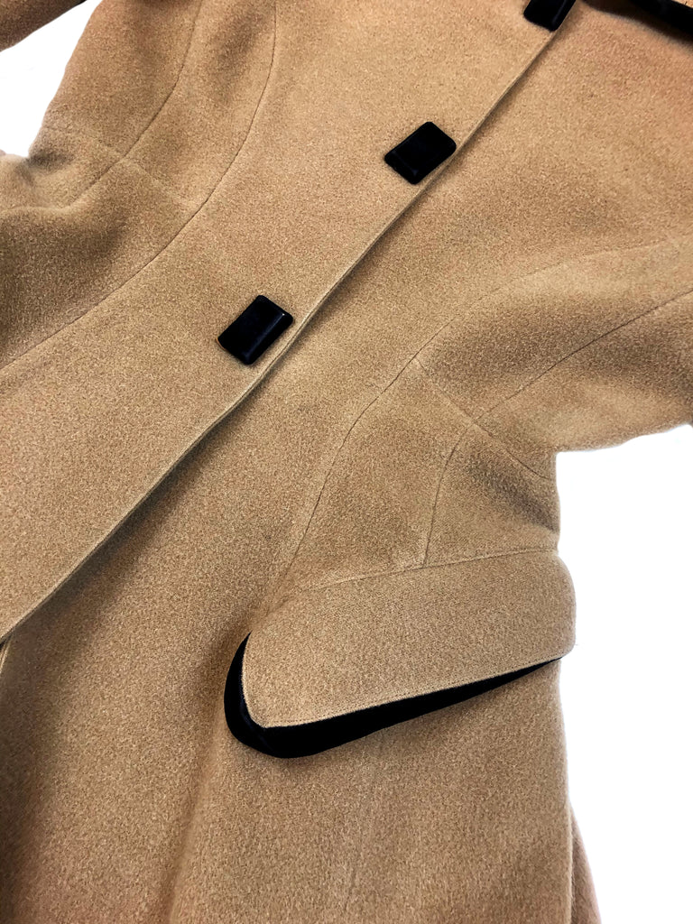 thierry mugler vintage wool coat plaisir palace the high-end vintage boutique Paris second-hand luxury second-hand second-hand clothing store